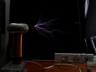 Tesla coil SSTC sparks 9