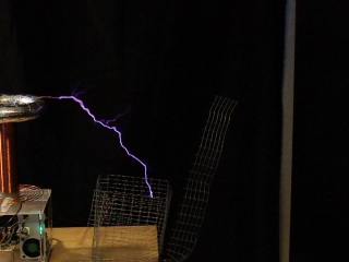 Tesla coil DRSSTC sparks