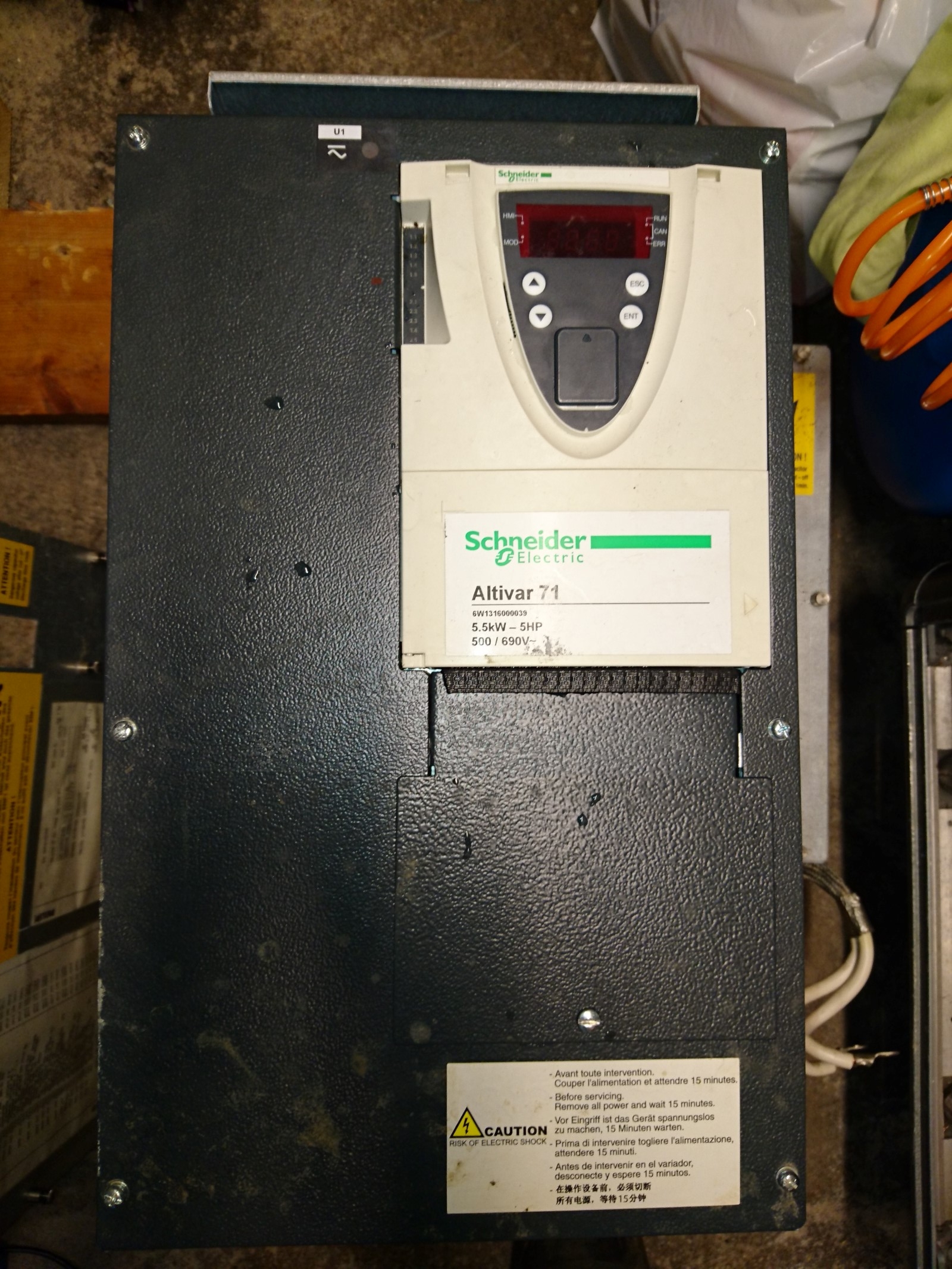 schneider altivar frequency inverter front
