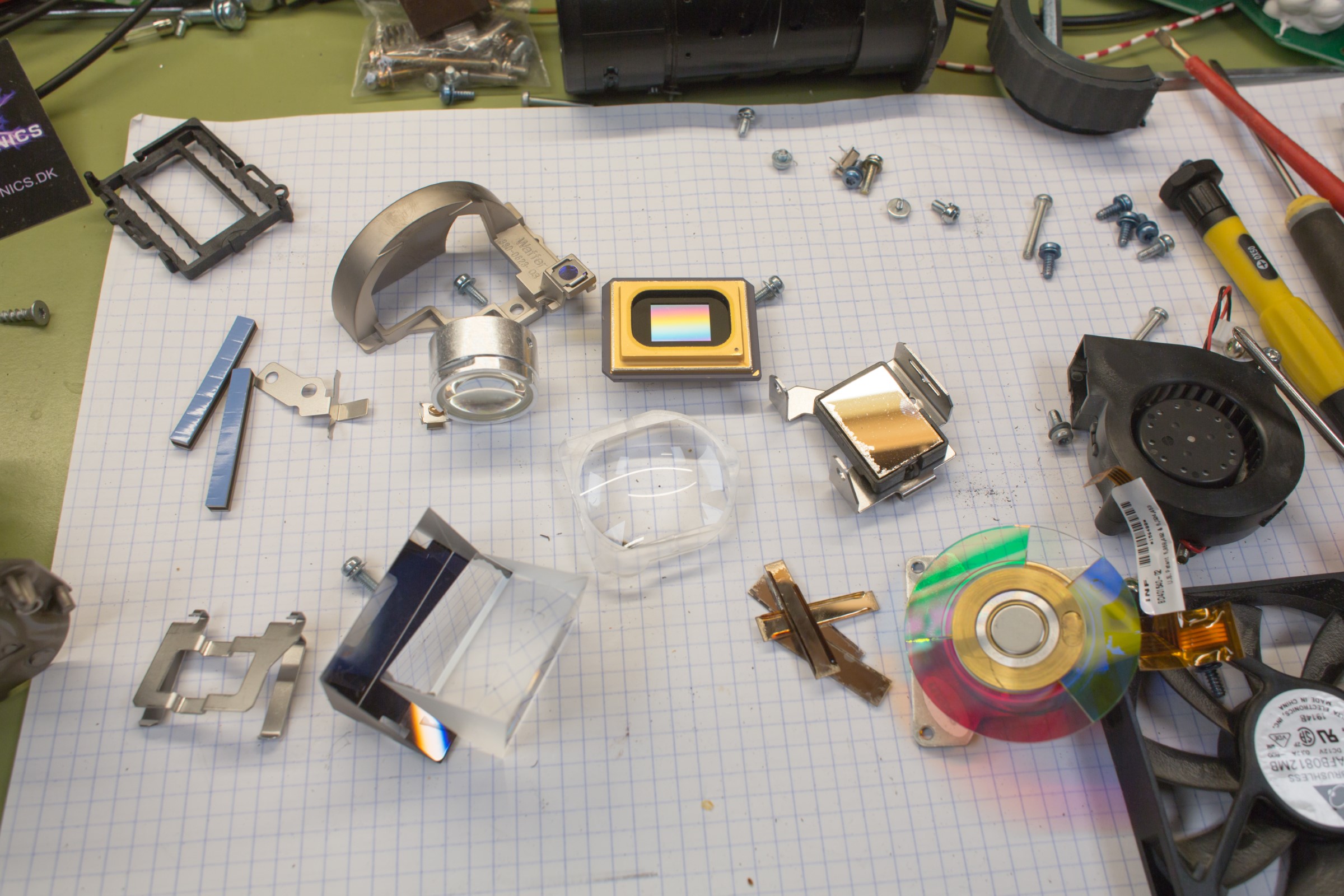 Teardown Of DLP Projectors With 15 Years Between Them Kaizer Power 